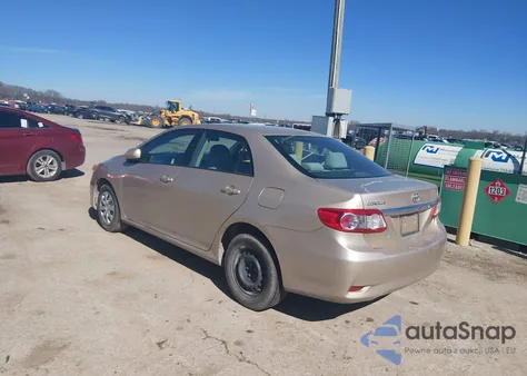 2011 Toyota Corolla Le z USA, uszkodzony, nr VIN 2T1BU4EE0BC543916